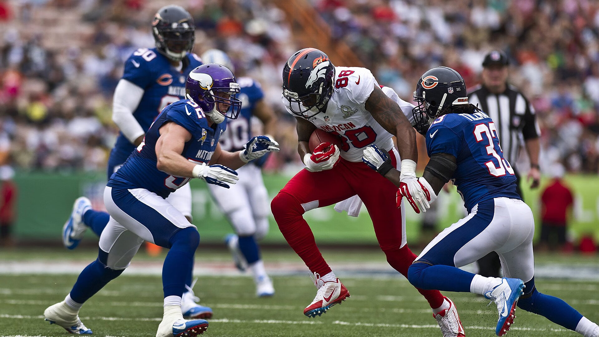 森林狼对阵步行者，锡安关键回合不手软，一锤定音展巨星本色